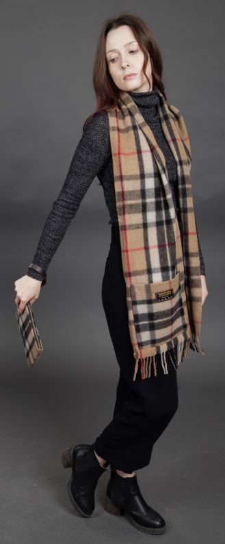 Thompson Camel Deluxe Pocket Scarf