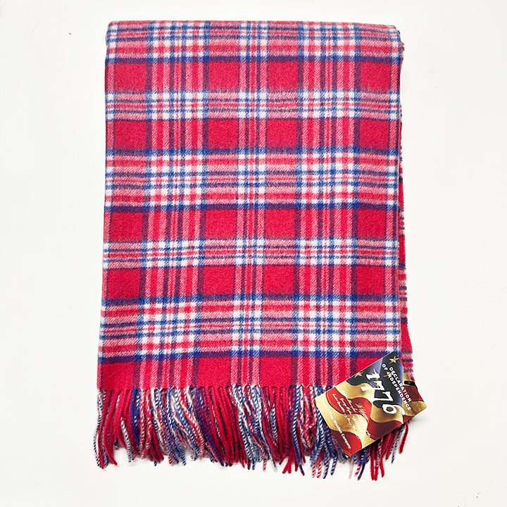 1776 Lambswool Cape