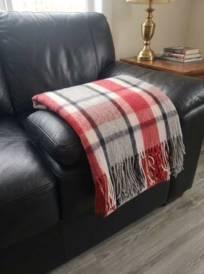 Fire & Stone Deluxe Wool Knee/Lap Blanket