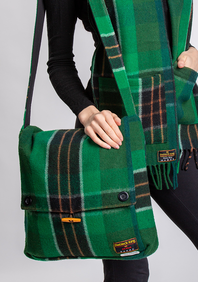 Tartan 2025 weekend bag