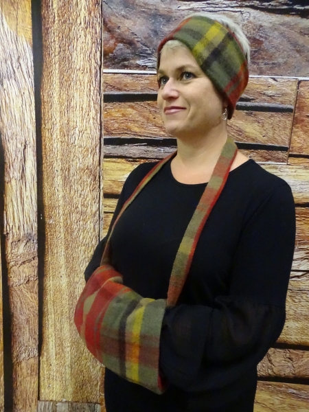 Dark Maple Tartan Merino Wool Hand Muff Hand Muff Wool Hand Muff Wool Dark Maple Tartan Merino Wool Hand Muff